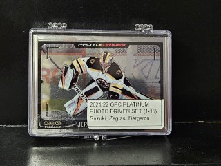 2021/22 O-Pee-Chee Platinum Hockey Photo Driven Set de 15 cartes (Suzuki, Zegras, Bergeron)