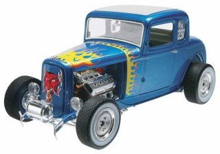 RMX - 1932 Ford 5-Window Coupe 1/25