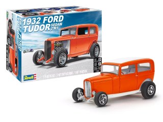 RMX - 1932 Ford Tudor Sedan 2N1 1/25