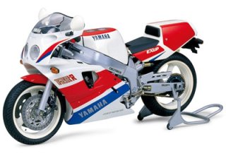 Tamiya Yamaha FZR750R OW01 1/12 Model Kit