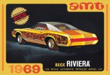 AMT 1969 Buick Riviera 1/25 Model Kit