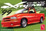 AMT 1999 Chevy S-10 Xtreme Pickup 1/25 Model