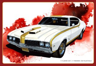 AMT 1969 Hurst Oldsmobile Cutlass 1/25 Model Kit (Level 2)