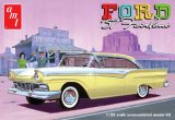 AMT 1957 Ford Fairlane Hardtop 3 en 1 1/25 Model Kit